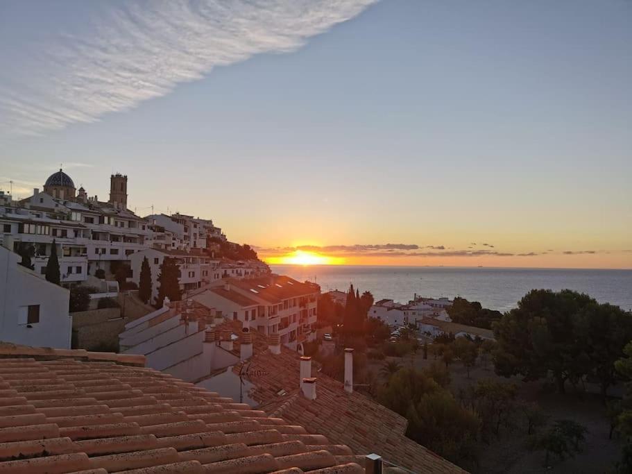 Atico-Duplex Con Vistas Al Mar Y Casco Antiguo En Altea Appartement Buitenkant foto