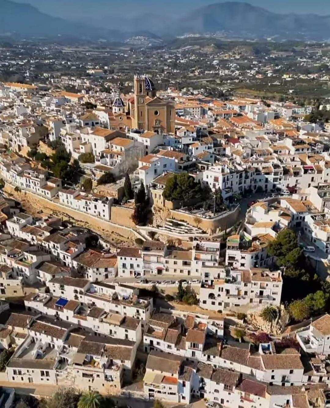 Atico-Duplex Con Vistas Al Mar Y Casco Antiguo En Altea Appartement Buitenkant foto
