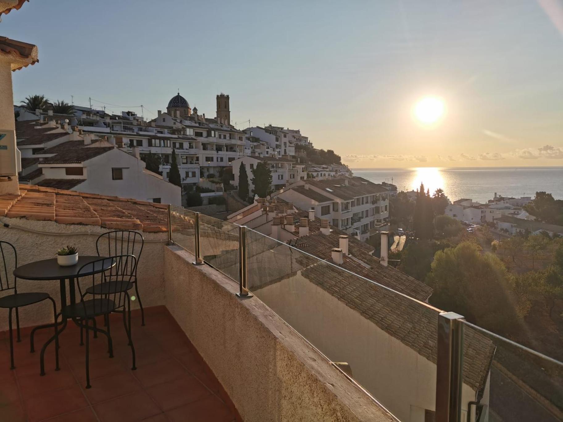 Atico-Duplex Con Vistas Al Mar Y Casco Antiguo En Altea Appartement Buitenkant foto