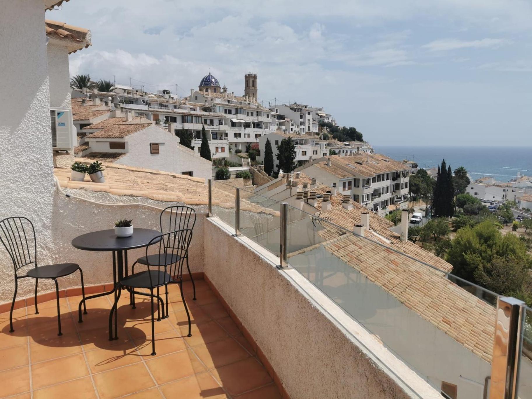 Atico-Duplex Con Vistas Al Mar Y Casco Antiguo En Altea Appartement Buitenkant foto